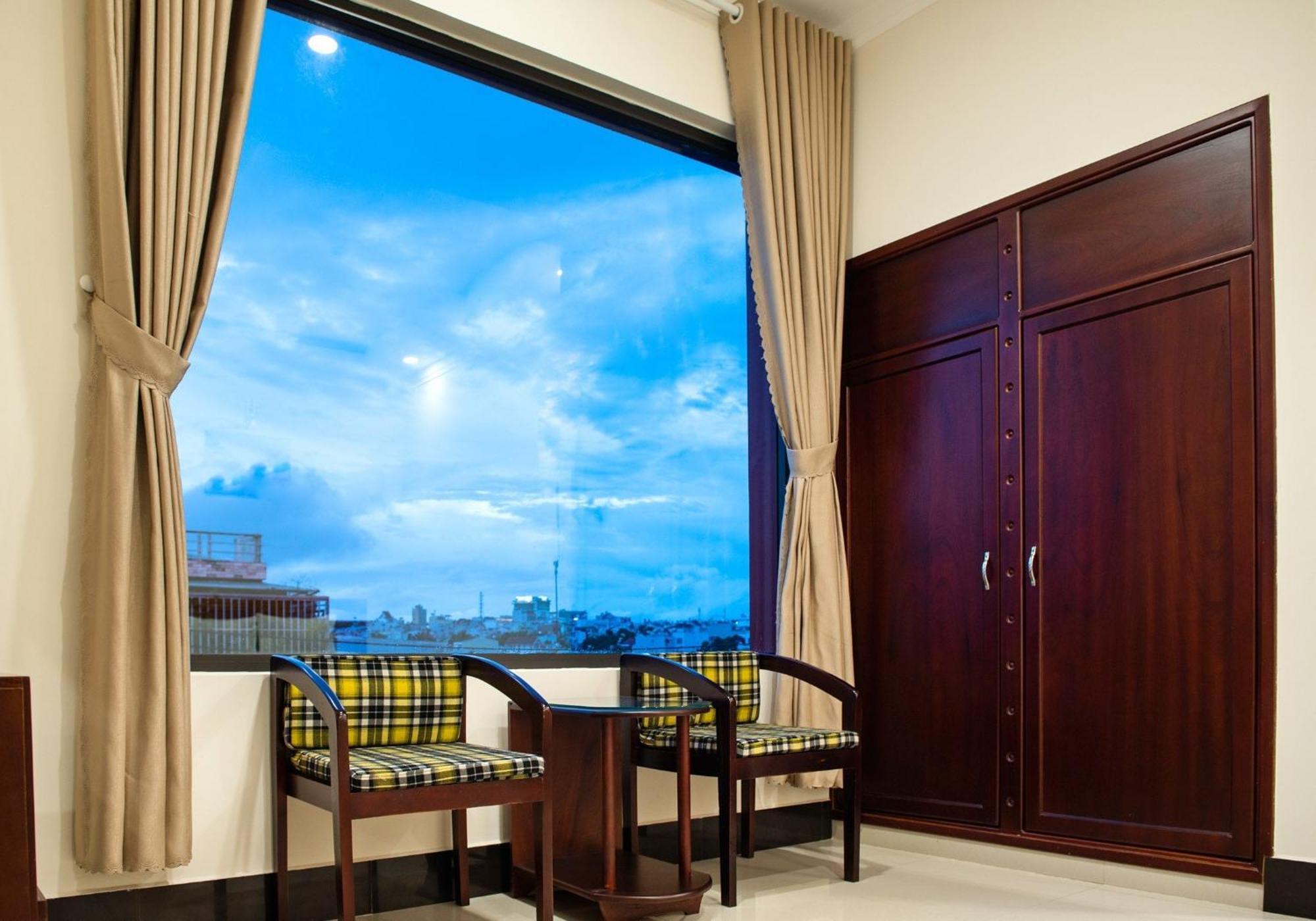 Minh Lam Hotel Pleiku Kültér fotó
